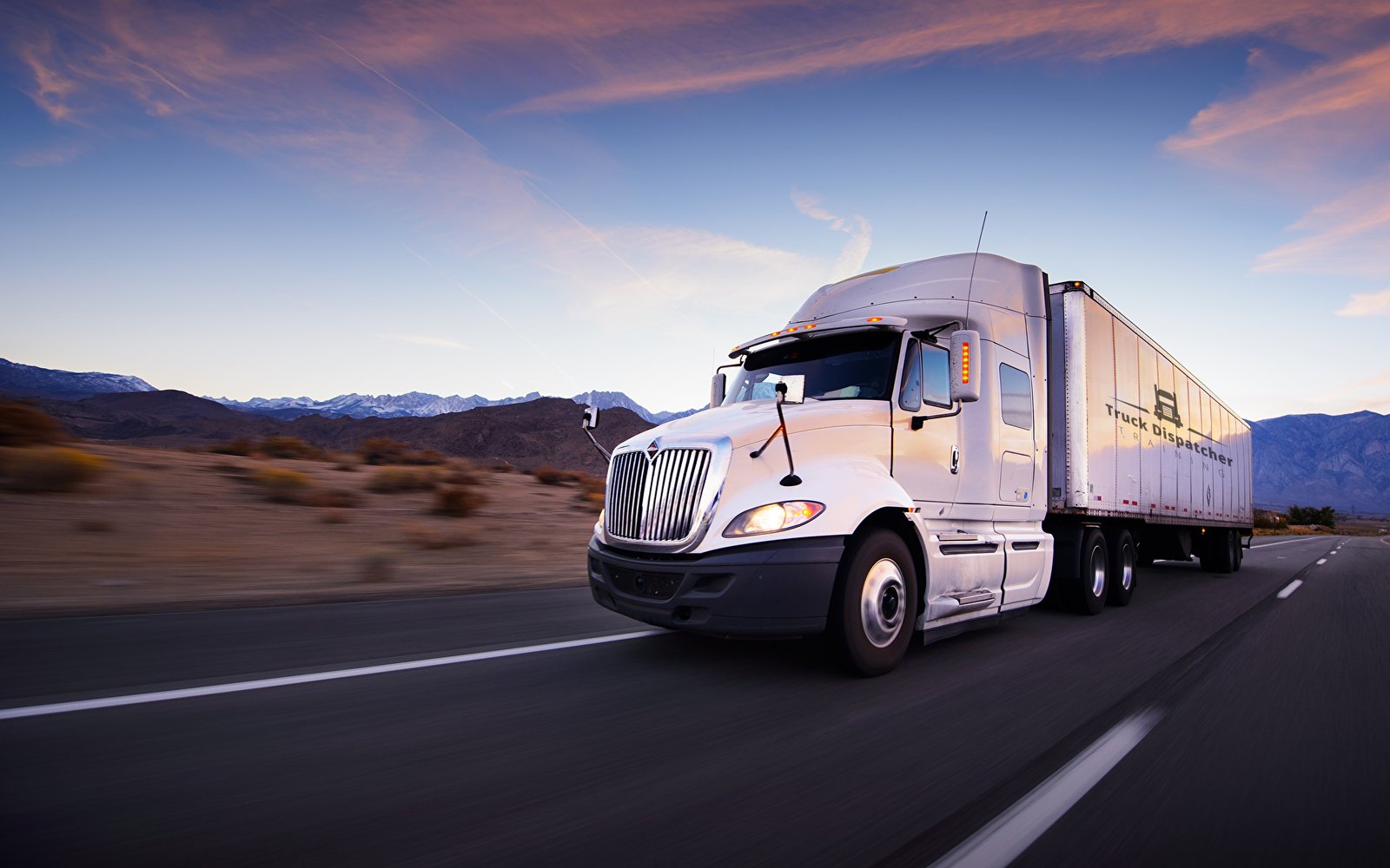 How to start a trucking business in Wyoming Freight Forwarder